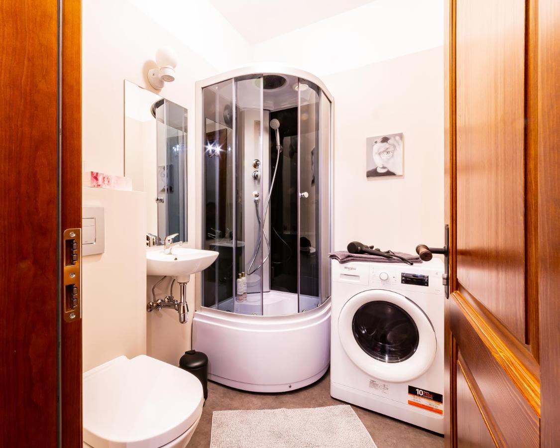 Gourmet Storie'S Ap 68Sqm Renovated Free Parking Apartment Рига Екстериор снимка
